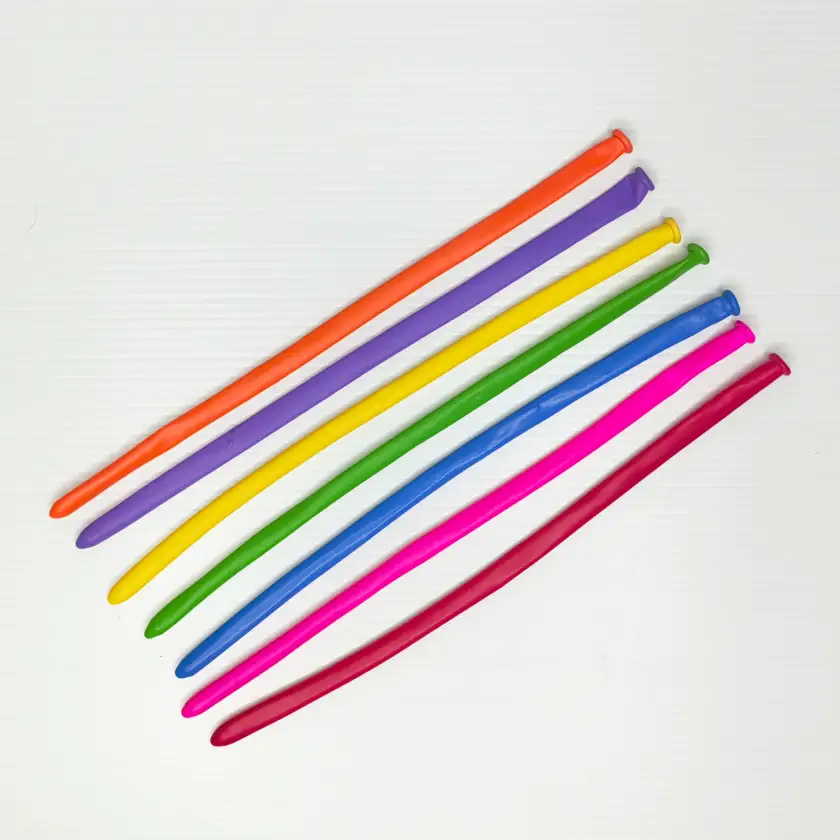 ลูกโป่งไส้ไก่สำหรับบิดเป็นรูปร่างต่างๆ